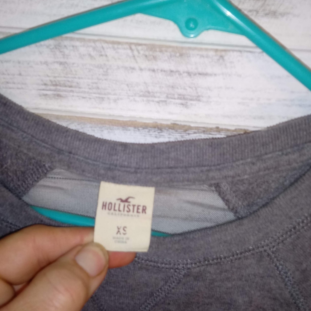 Grey pullover - Picture 2 of 4